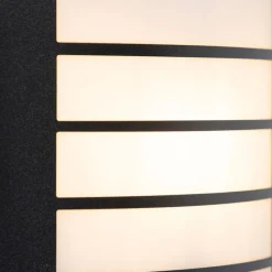 Buiten wandlamp zwart IP44 met schemersensor - Miro