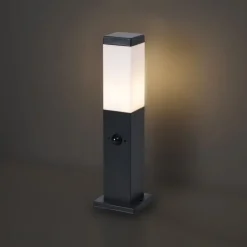 Buitenlamp donkergrijs met opaal glas 45cm IP44 met stopcontact en bewegingssensor - Malios