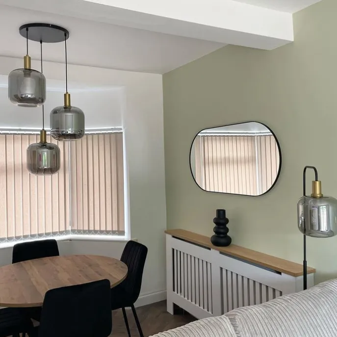 Design hanglamp zwart met goud en smoke glas 3-lichts - Zuzanna