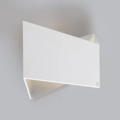 Design wandlamp wit met zilveren binnenkant - Fold
