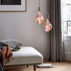 E27 dimbare LED lamp A165 roze 6W 80 lm 1800K