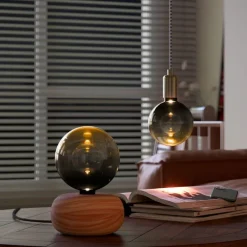 E27 dimbare LED lamp G125 zwart goud 3,5W 80 lm 1800K