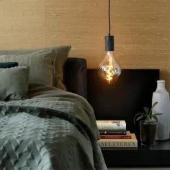 E27 dimbare LED lamp PS160 goud 6W 340 lm 1800K