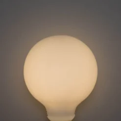 E27 3-staps dimbaar LED lamp opaal G95 4W 450 lm 3000K