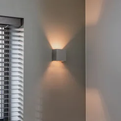 Industriële wandlamp beton met lichteffect - Meave