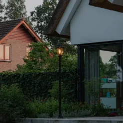 Klassieke staande buitenlamp zwart 170 cm IP44 - New Orleans