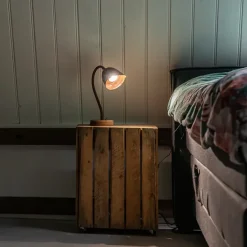 Landelijke tafellamp roestbruin met houten voet - Rax