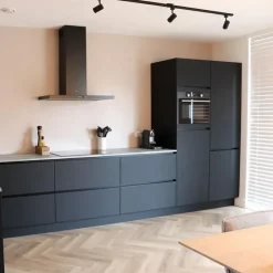 Modern railsysteem met 3 spots zwart 1-fase- Iconic Jeana