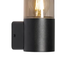Moderne buiten wandlamp zwart met smoke kap IP44 - Odense