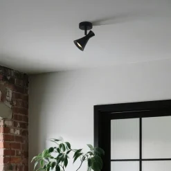 Moderne spot zwart draai- en kantelbaar - Triangle