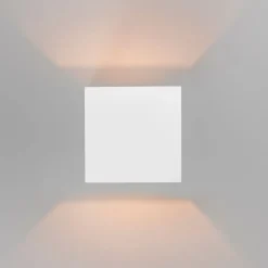 Moderne wandlamp wit met lichteffect - Transfer