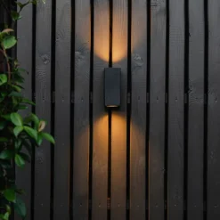 Moderne wandlamp zwart 2-lichts IP44 - Baleno