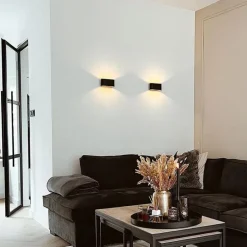 Moderne wandlamp zwart 2-lichts - Otan