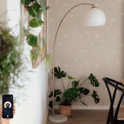 Smart booglamp messing met witte kap incl. Wifi A60 - Arc Basic