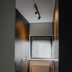 Smart railsysteem zwart incl. 3 WiFi GU10 1-fase - Iconic Jeana