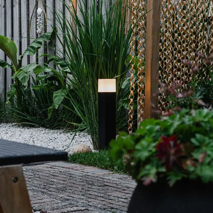 Staande buitenlamp zwart met opaal witte kap 50 cm - Denmark