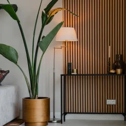 Vloerlamp staal met witte kap en verstelbare arm - Ladas Deluxe